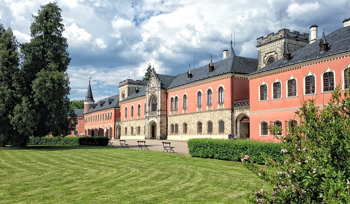 Фото Замок Сихров 0